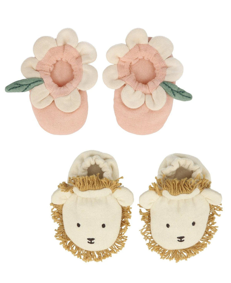 baby booties: lion & daisy